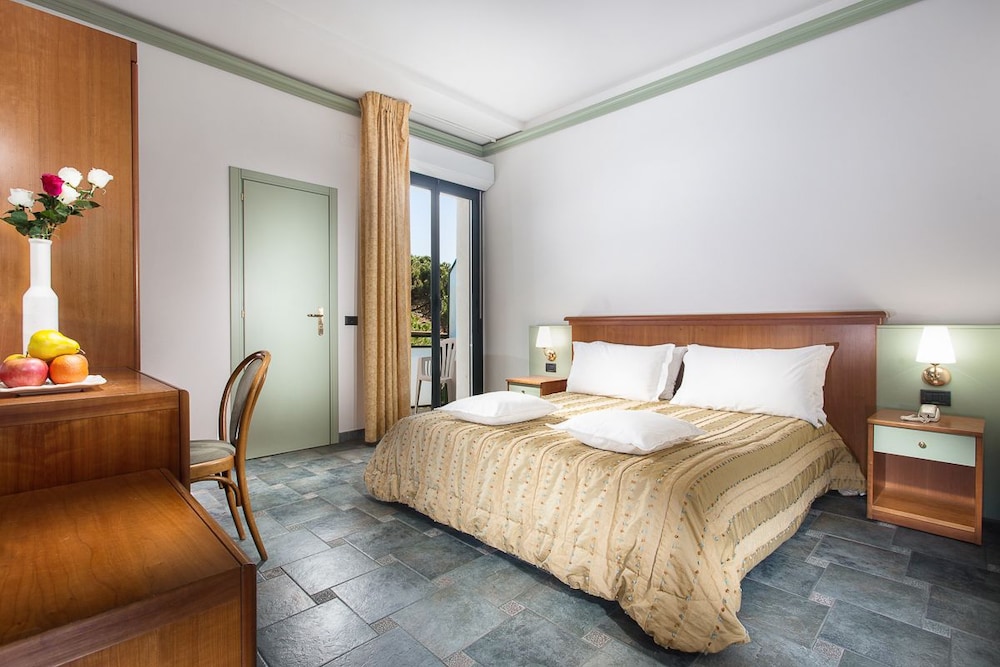 Hotel Zeus - last minute hotel in Cesenatico
