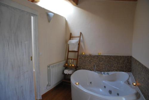 El Arroyo in Unknown City, Spain