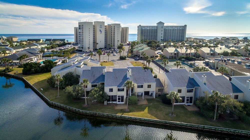 Shoreline Towers 1023 2 Bedroom Condo by RedAwning - photo 6