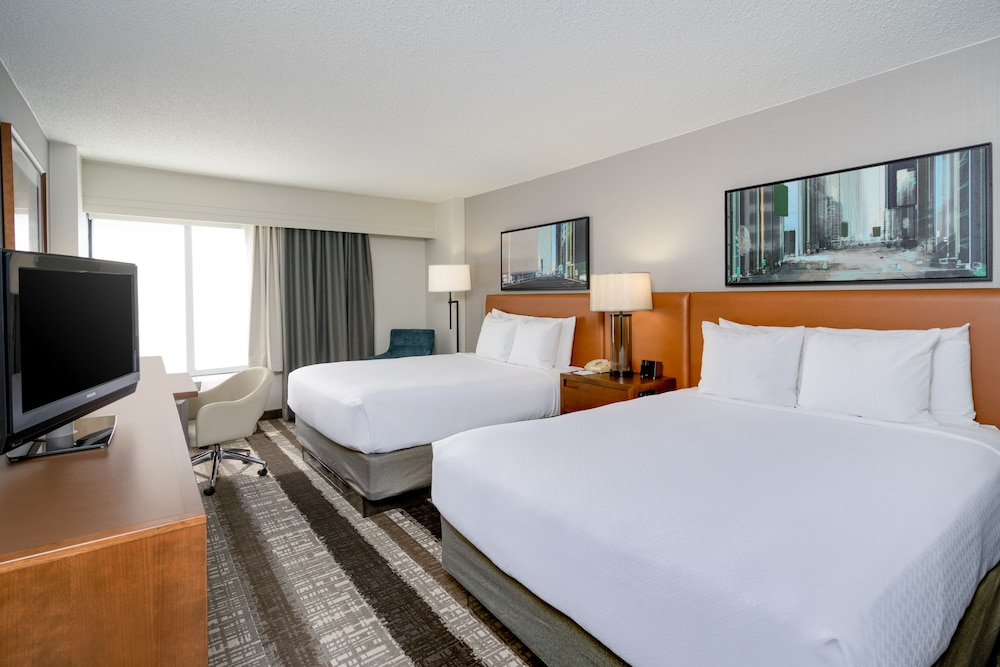 Crowne Plaza Dulles Airport by IHG - photo 11