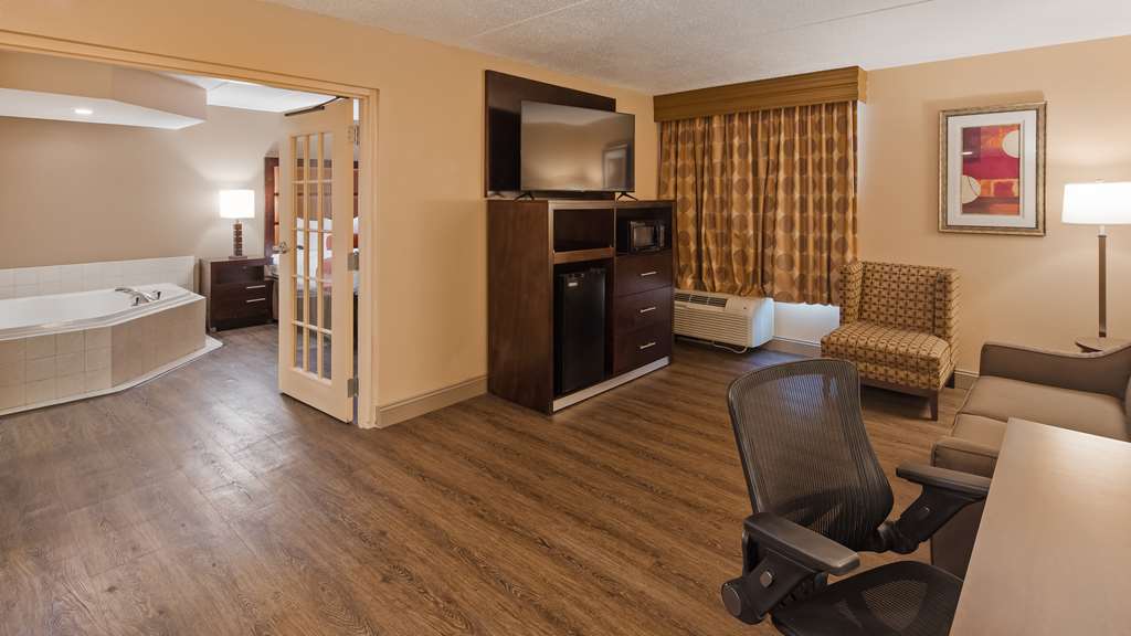 Best Western Crossroads Of The Bluffs - photo 16