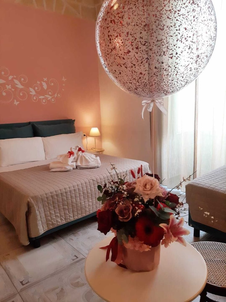Antica Dimora Le sette Lune — 4-Star Luxury Hotel in Altamura, Italy