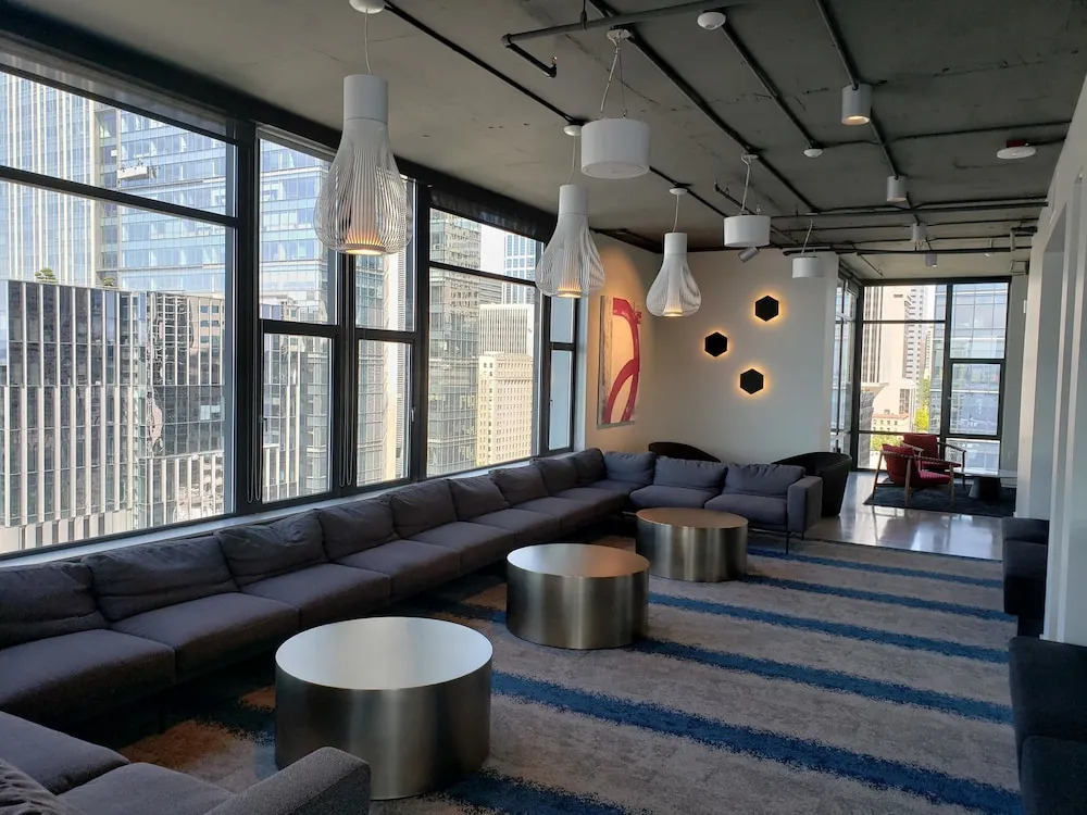 Domicile Suites at Harbor Steps - photo 2