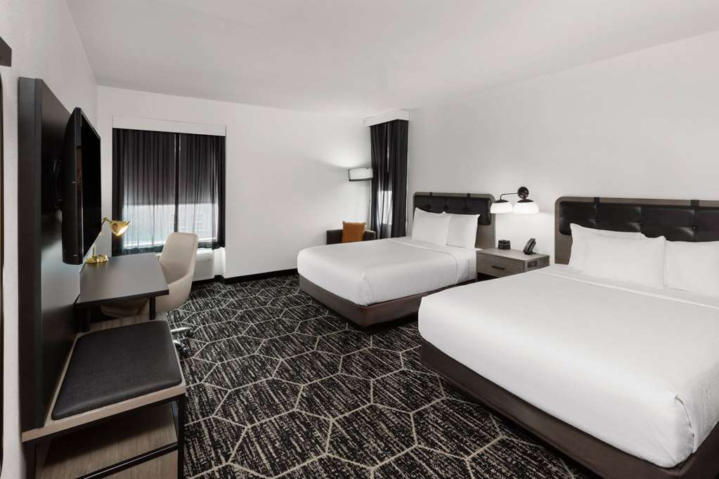 La Quinta Inn & Suites by Wyndham Austin Parmer Tech Ridge - photo 14