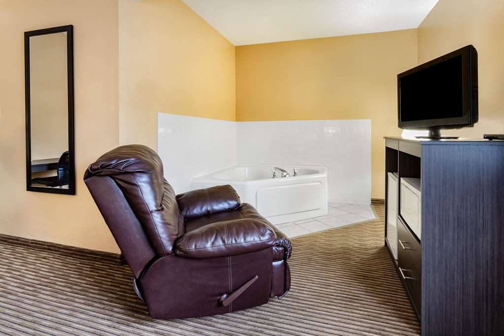 Super 8 by Wyndham Fort Dodge IA - photo 33