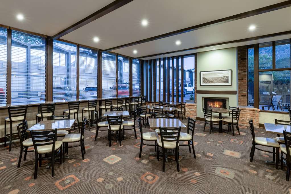 Best Western Pony Soldier Inn & Suites - photo 37