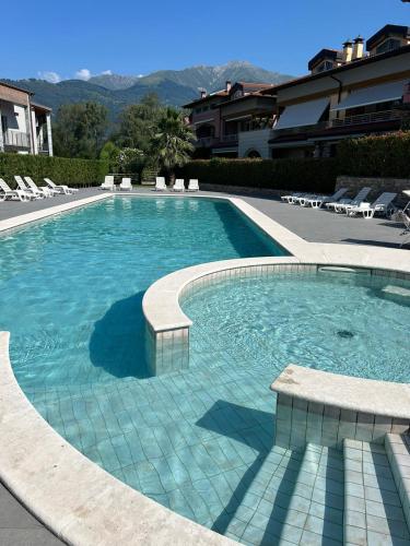 Residence Lario Village — 4-Star Luxury Hotel in Colico Piano, Italy