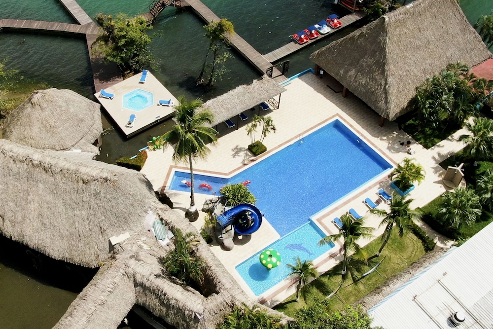 Hotel Mansion del Rio in Livingston, Guatemala