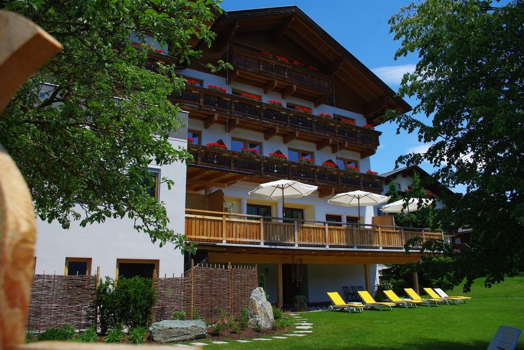 Hotel Pfleger - carbon neutral hotel in Anras