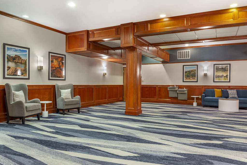 Comfort Inn & Suites Rapid City near Mt. Rushmore - photo 58