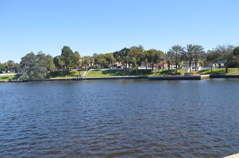 Tarpon Inn - photo 59