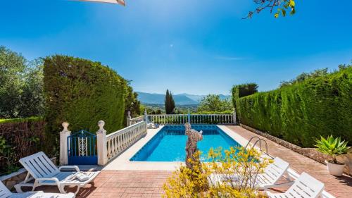 Casa Rincon de la Abuela Maria Prado del Rey by Ruralidays — 4-Star Luxury Hotel in Prado Del Rey, Spain
