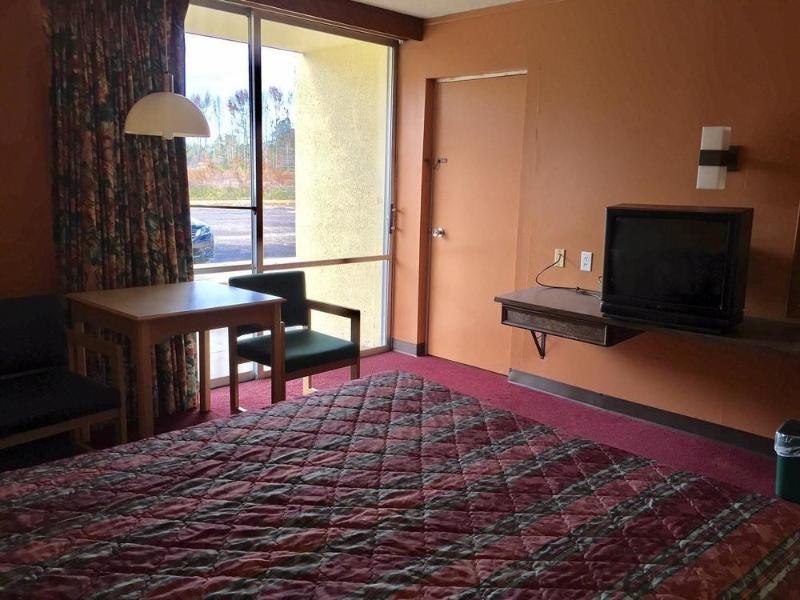 Sunset Inn Manning - photo 6