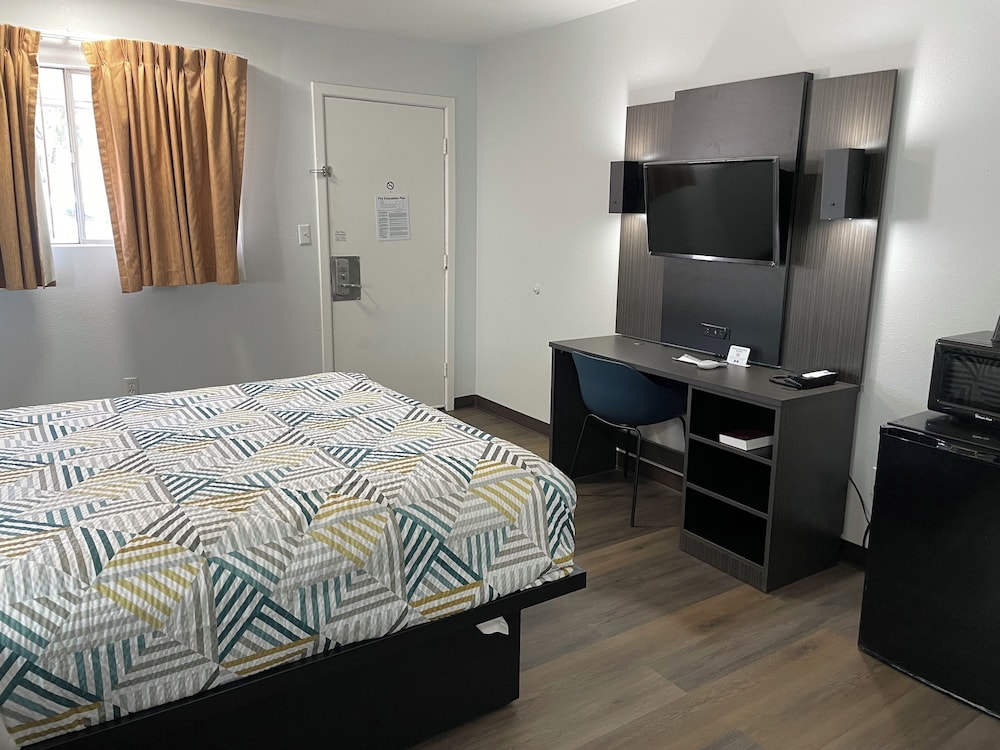 Motel 6 Artesia NM - photo 9