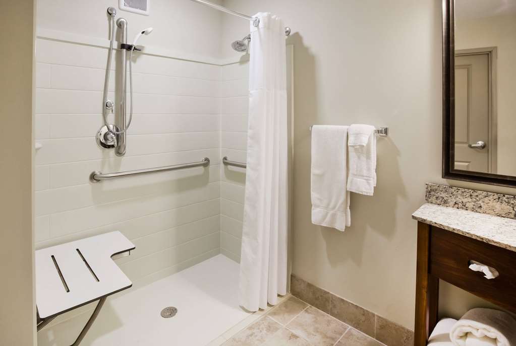 AmericInn by Wyndham DeWitt - photo 10