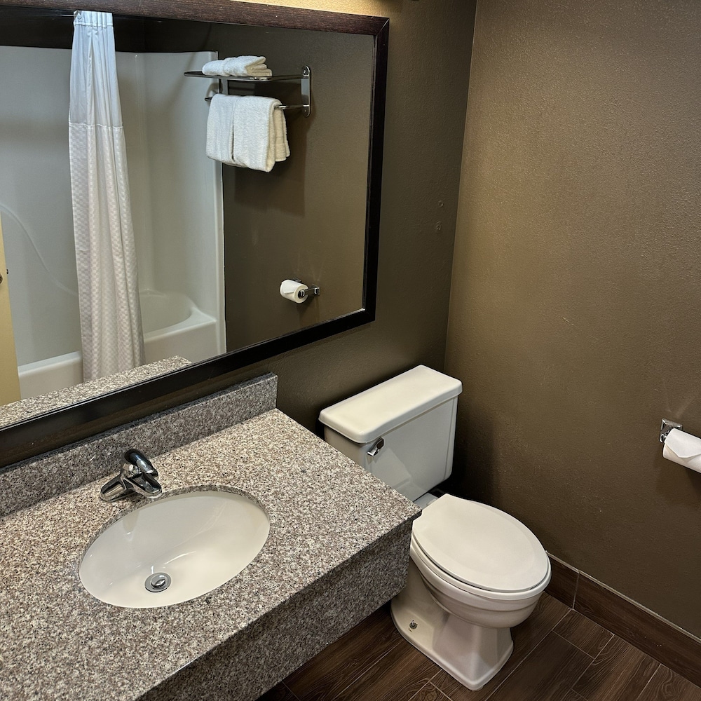 Red Roof Inn & Suites Marysville - photo 28