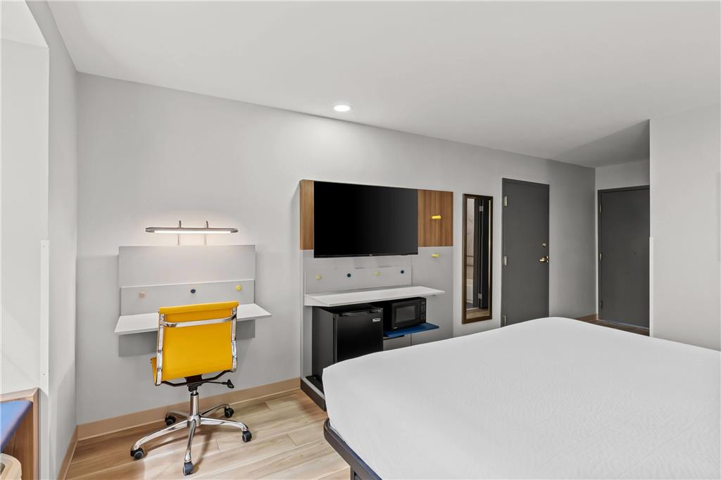 Microtel Inn & Suites by Wyndham Norcross - photo 19