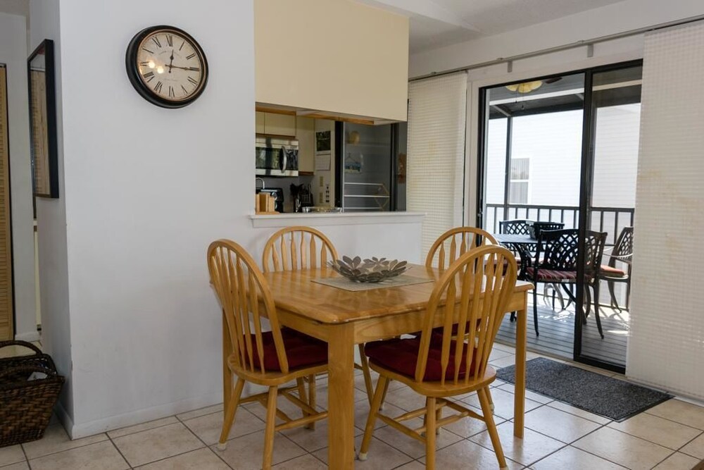 Cove at Sandy Pointe Unit 202a - photo 2