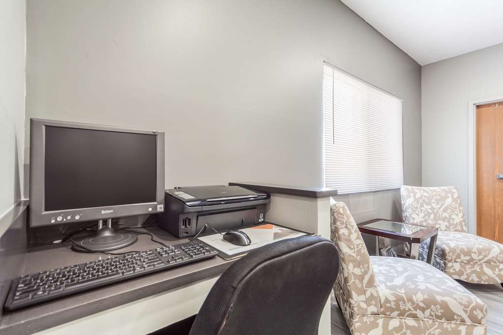 Quality Inn & Suites Omaha Chalco - photo 25