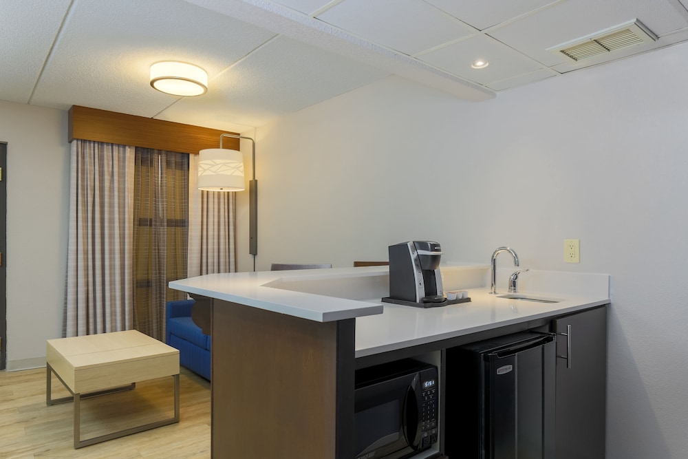 Holiday Inn Express Milwaukee West Medical Center by IHG - photo 8