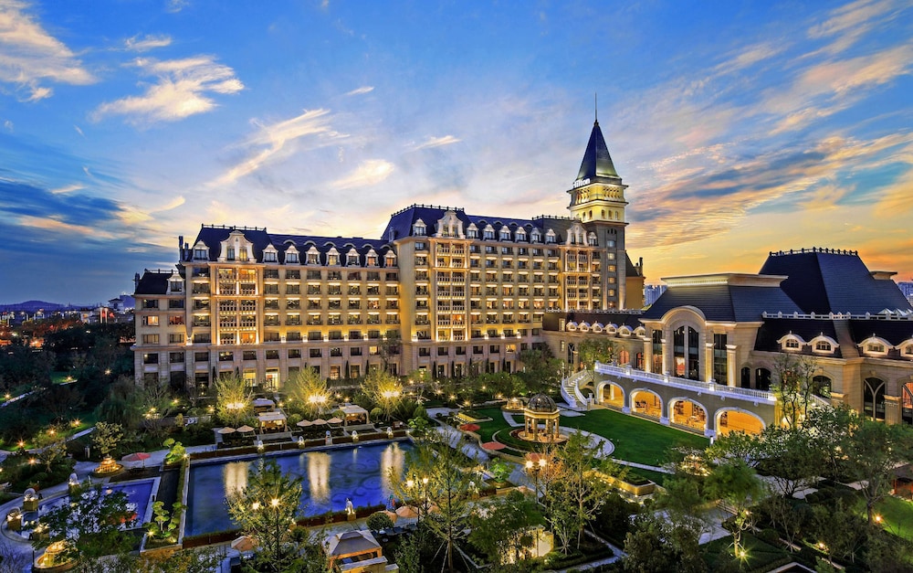 Hilton Qingdao Golden Beach in Qingdao, People's Republic of China