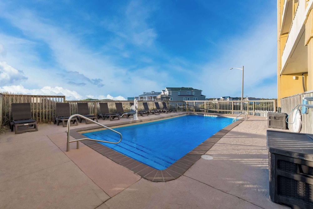 Comfort Inn South Oceanfront - photo 45