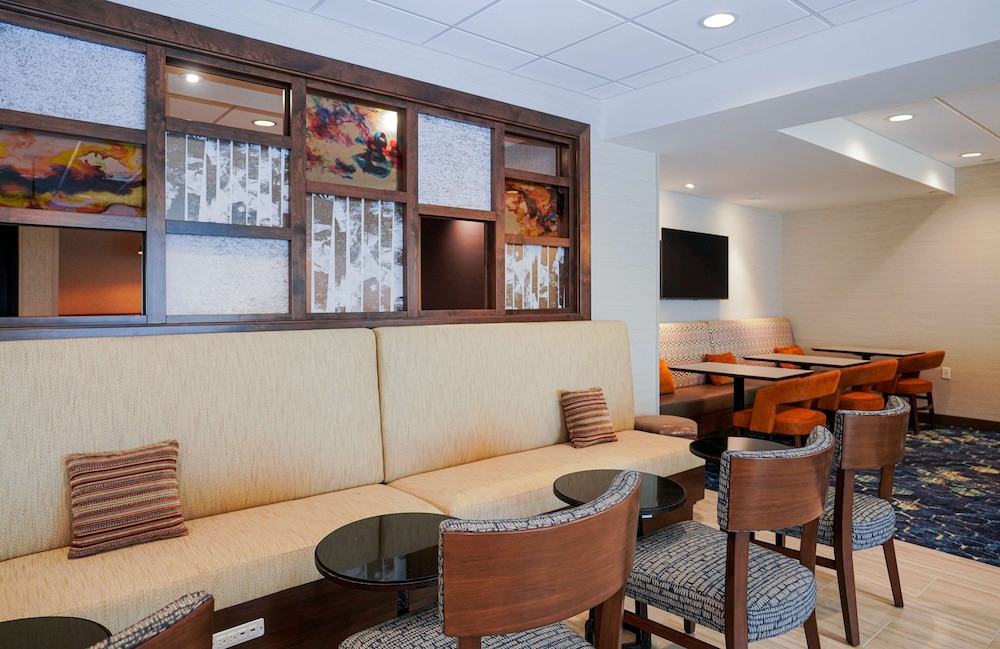Hampton Inn Colorado Springs I 25 Central - photo 30