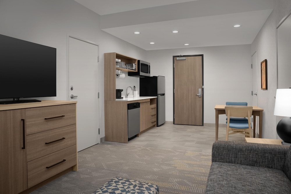 Home2 Suites by Hilton Rohnert Park Sonoma County - photo 13