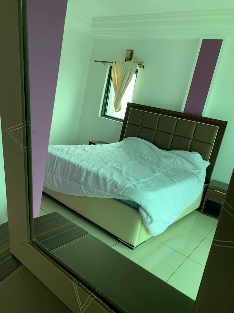 Riyad City — Douala — photo 2