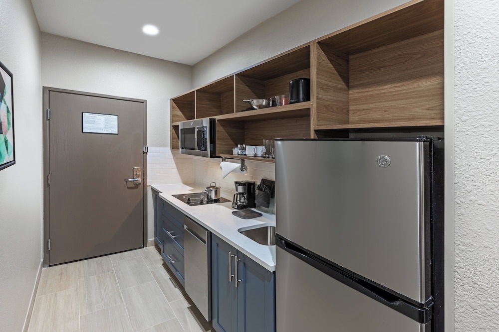 Candlewood Suites DFW Airport North Irving by IHG - photo 7