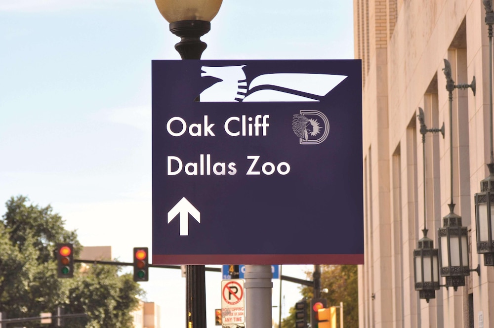 Holiday Inn Express Dallas Downtown - photo 81