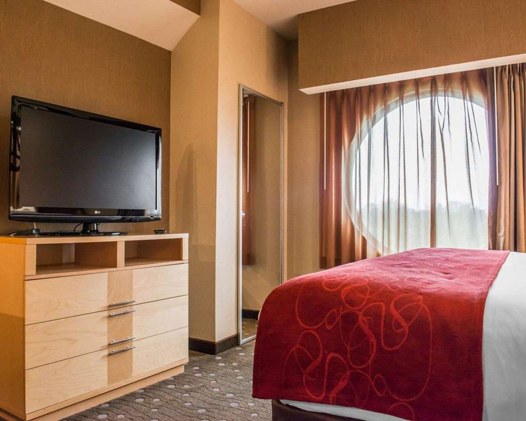 Comfort Suites Monroeville Pittsburgh East - photo 21