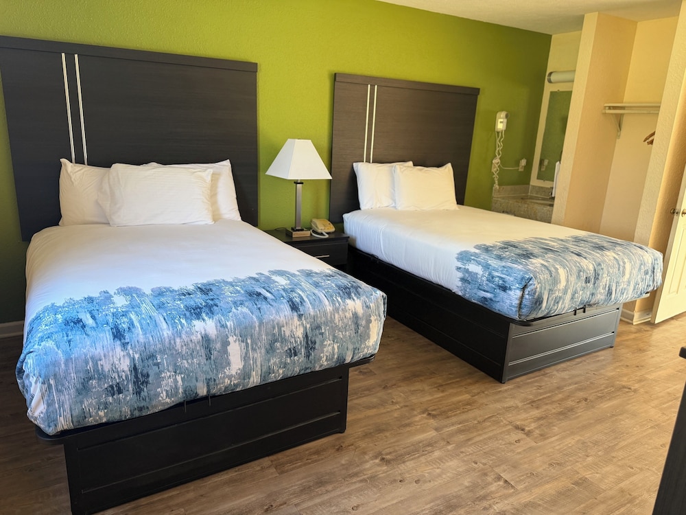 Mountain Valley Inn Dillard - photo 16