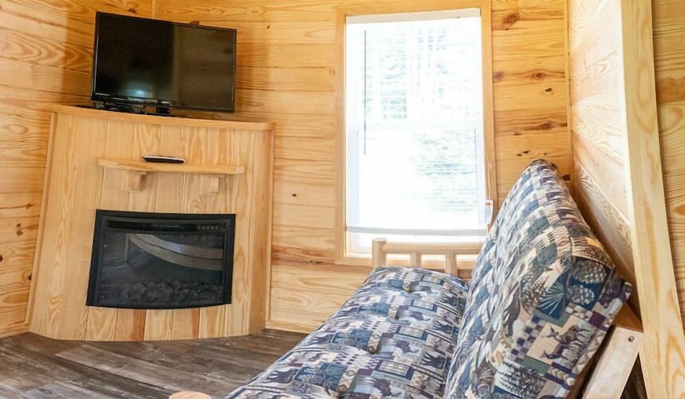 Bonanza Camping Resort - photo 9