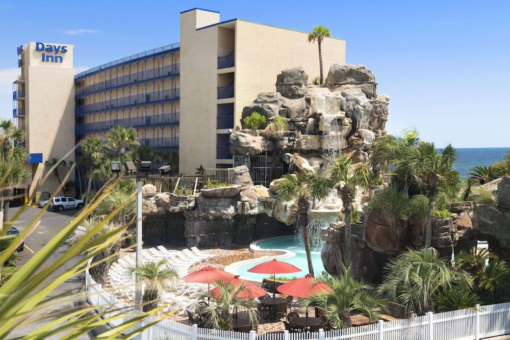 Days Inn by Wyndham Panama City Beach Beachfront Resort - photo 38