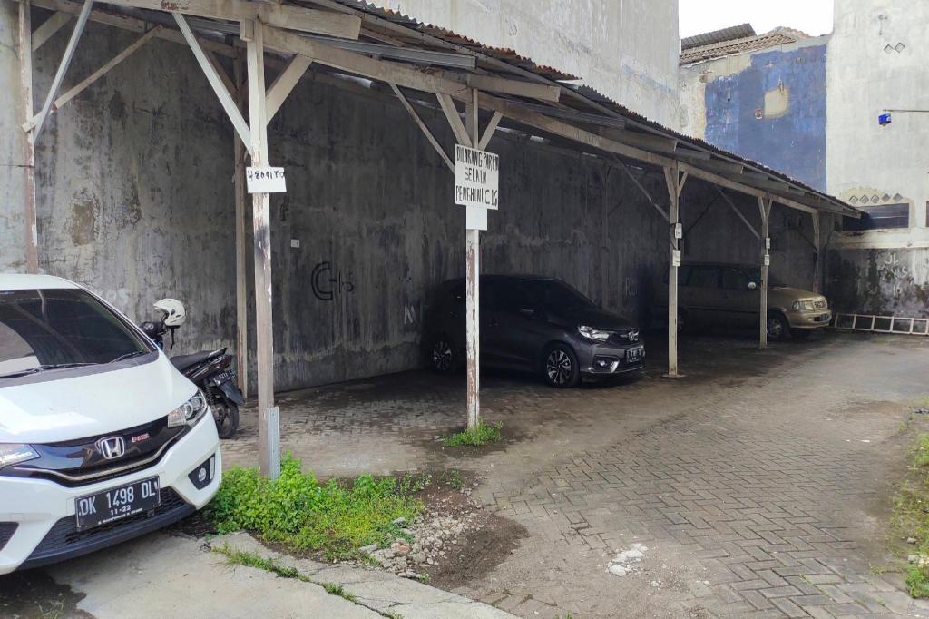 Siwalankerto Syariah By Oyo Rooms in Sidoarjo, Indonesia