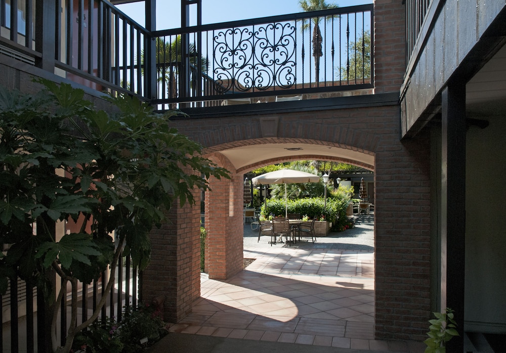 Roman Spa Hot Springs Resort - photo 30