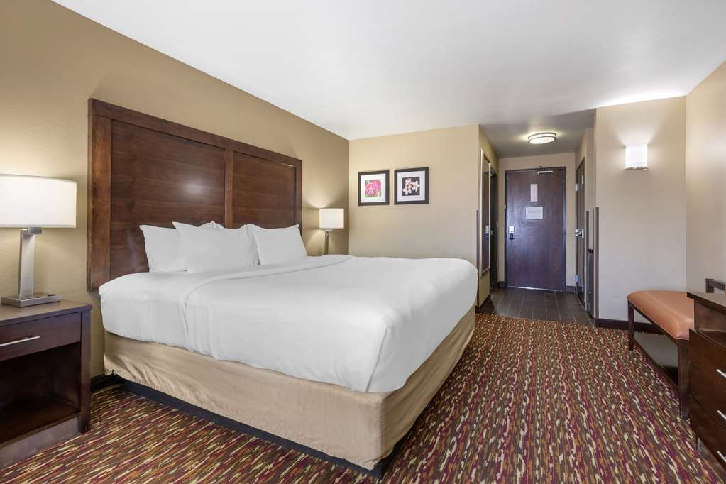 Comfort Inn & Suites West Artesia - photo 17