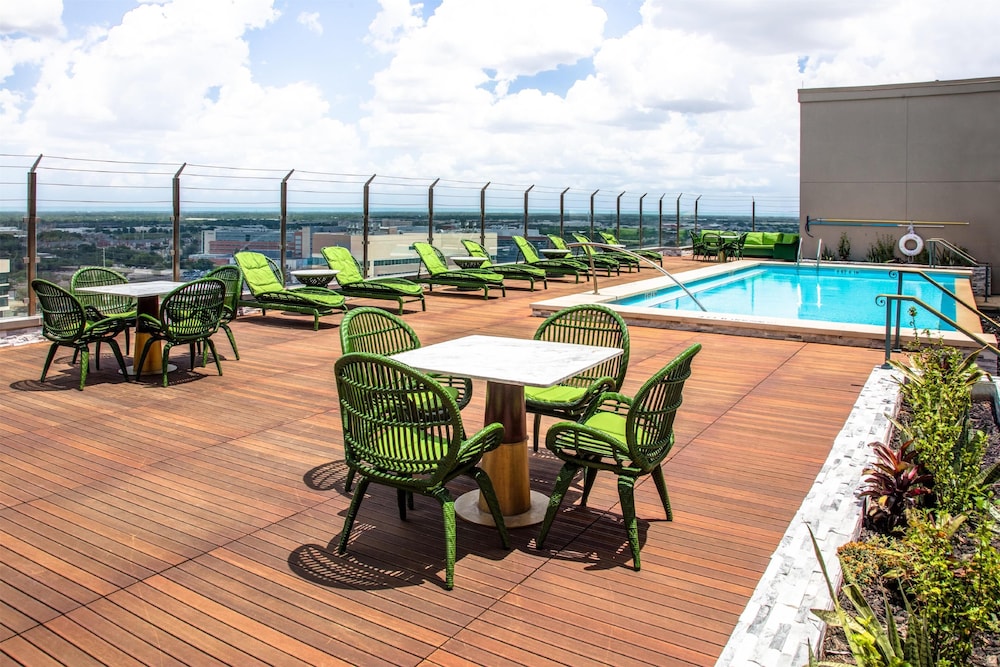 Blossom Hotel Houston Curio Collection by Hilton - photo 77