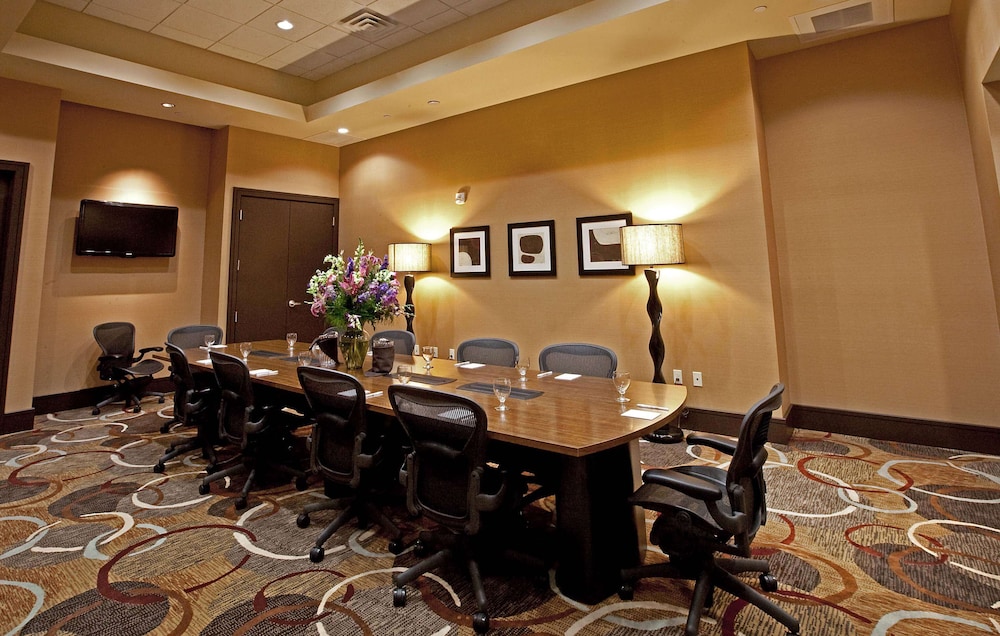 Embassy Suites Palmdale - photo 47