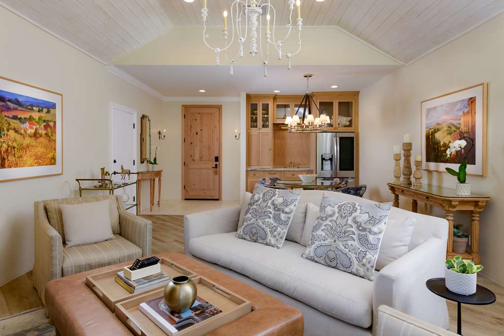 Westlake Village Inn - photo 20
