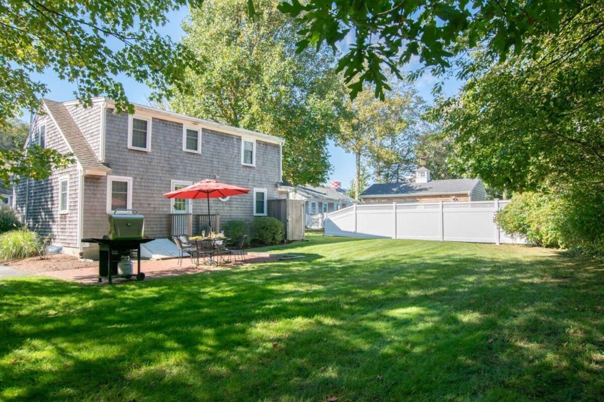 Quintessential Cape Directly On The Cape Cod Rail Dog Friendly — Chatham