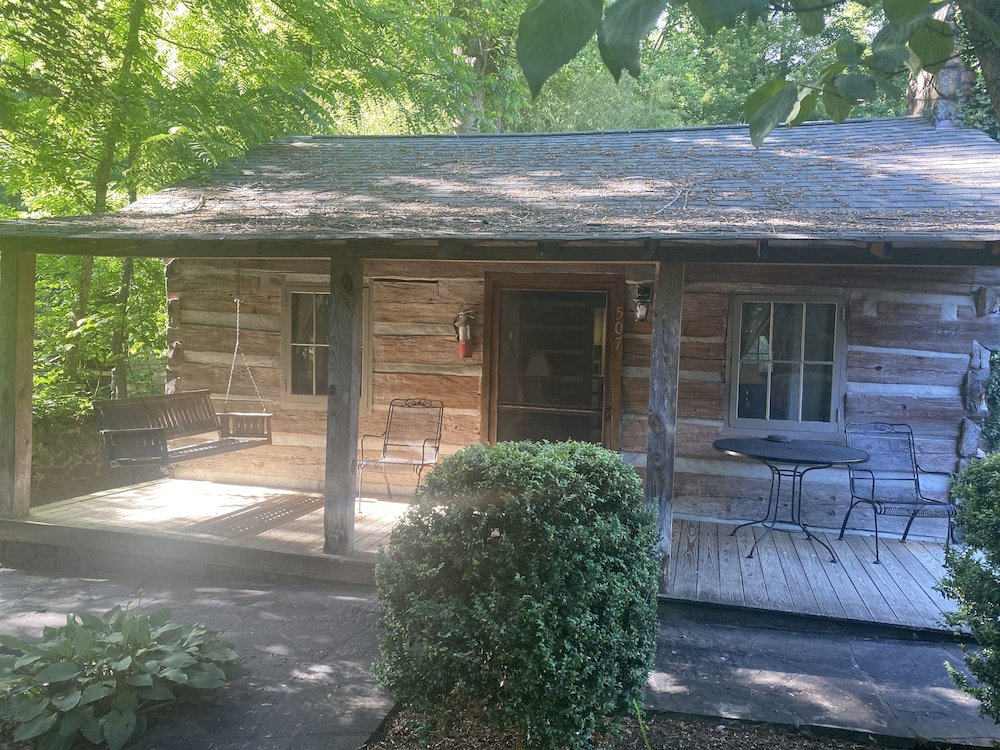 Carr's Northside Motel and Cottages - photo 44