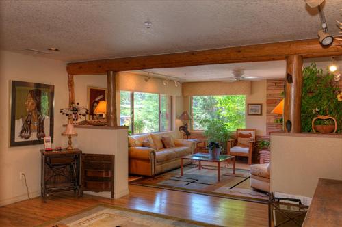 Apple Orchard Inn - photo 11