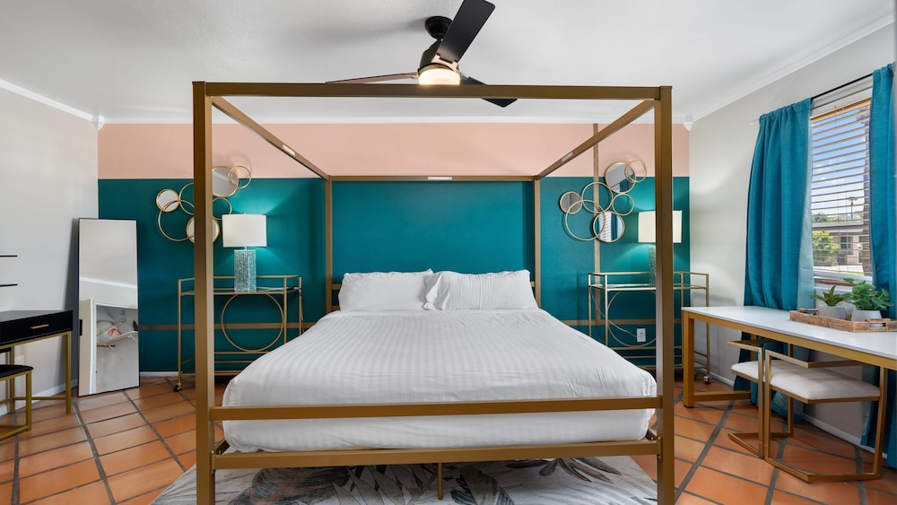 Bloomfield Bliss - carbon neutral hotel in Phoenix