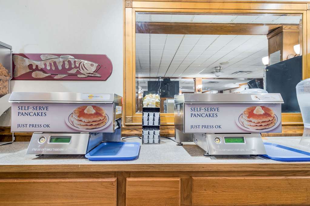 Clarion Hotel & Suites Fairbanks near Ft. Wainwright - photo 58