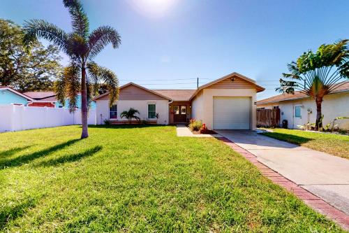 Largo Beach Retreat — Largo