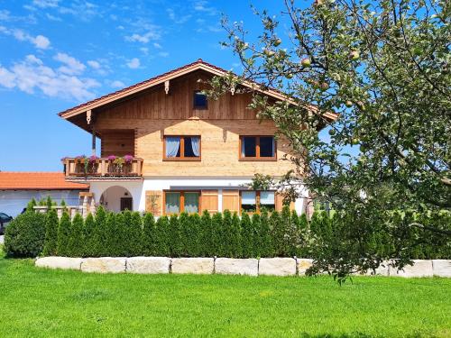 Ferienwohnung Haindorfer Berg — 4-Star Luxury Hotel in Aschau Im Chiemgau, Germany