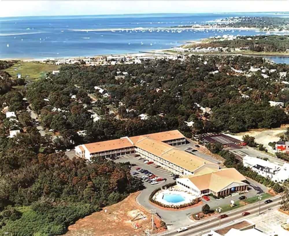 Yarmouth Resort - photo 2