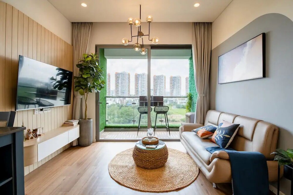 Diamond Island Luxury Apartment — 4-Star Luxury Hotel in Ho Chi Minh City, Vietnam